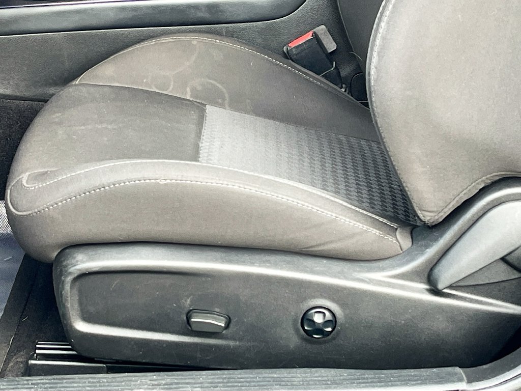 Used 2021 Dodge Challenger R/T RWD image 18