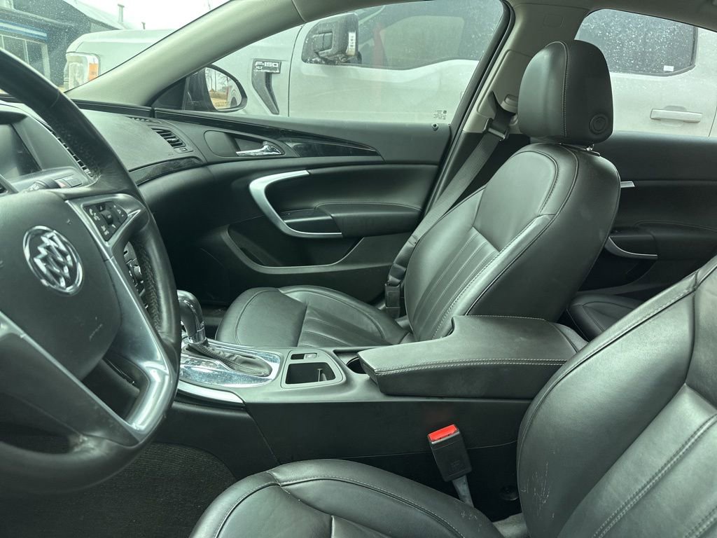 Used 2013 Buick Regal Premium image 5