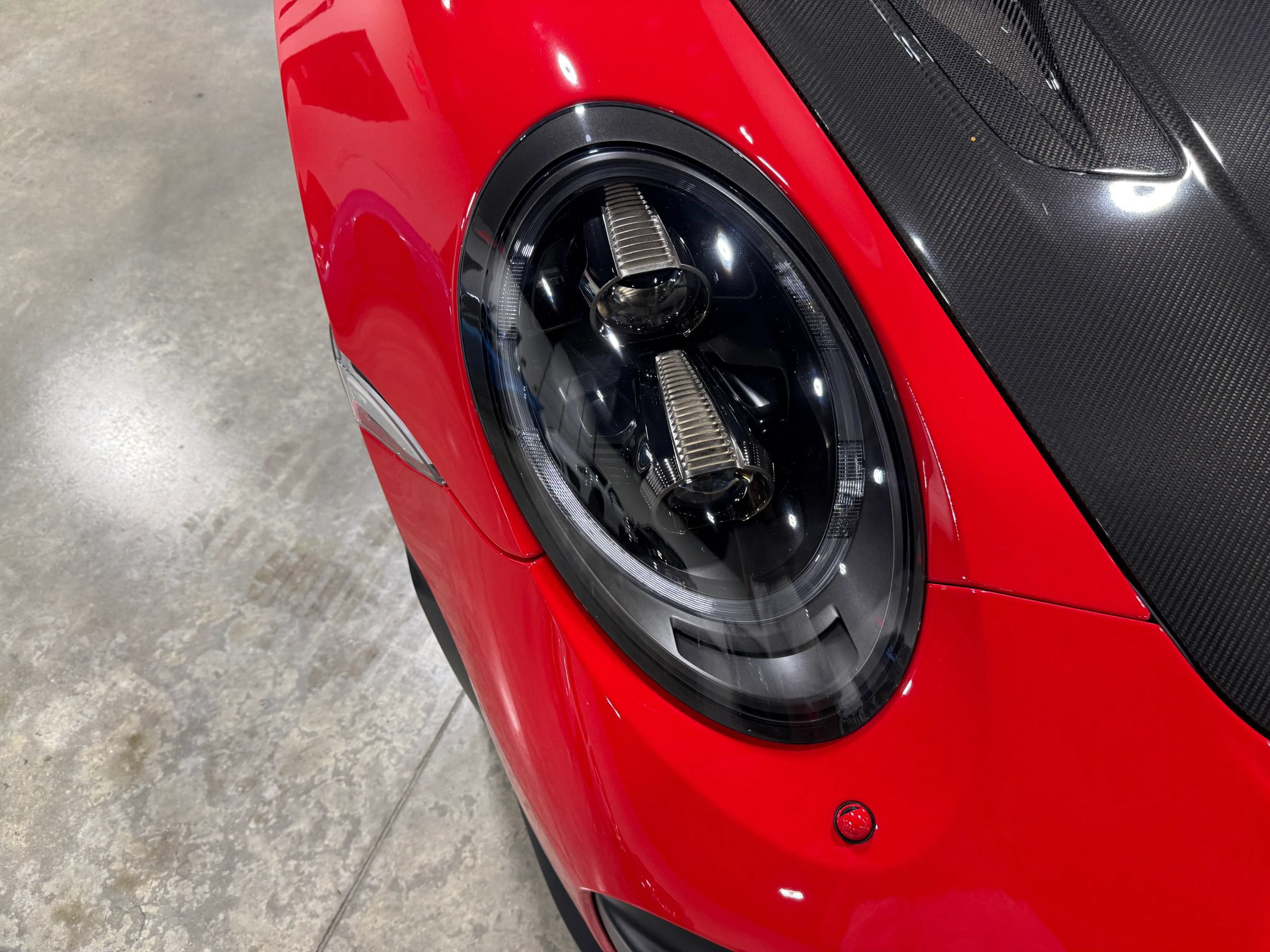 Used 2018 Porsche 911 GT2 RS RWD image 75