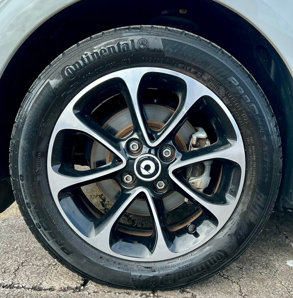 Used 2017 smart fortwo electric drive image 22