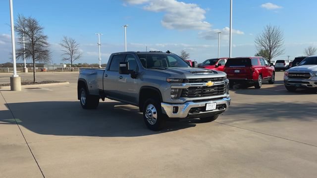 New 2026 Chevrolet Silverado 3500 LT w/ Safety Package AWD/4WD image 3