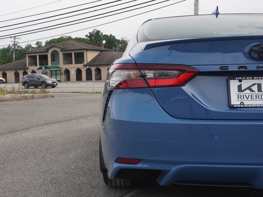Used 2024 Toyota Camry SE FWD image 11