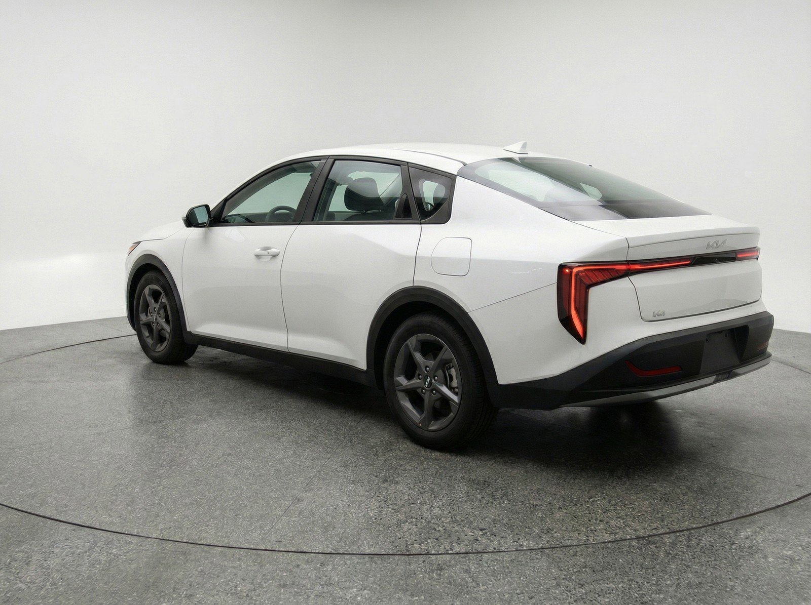 Used 2025 Kia K4 LXS FWD image 5