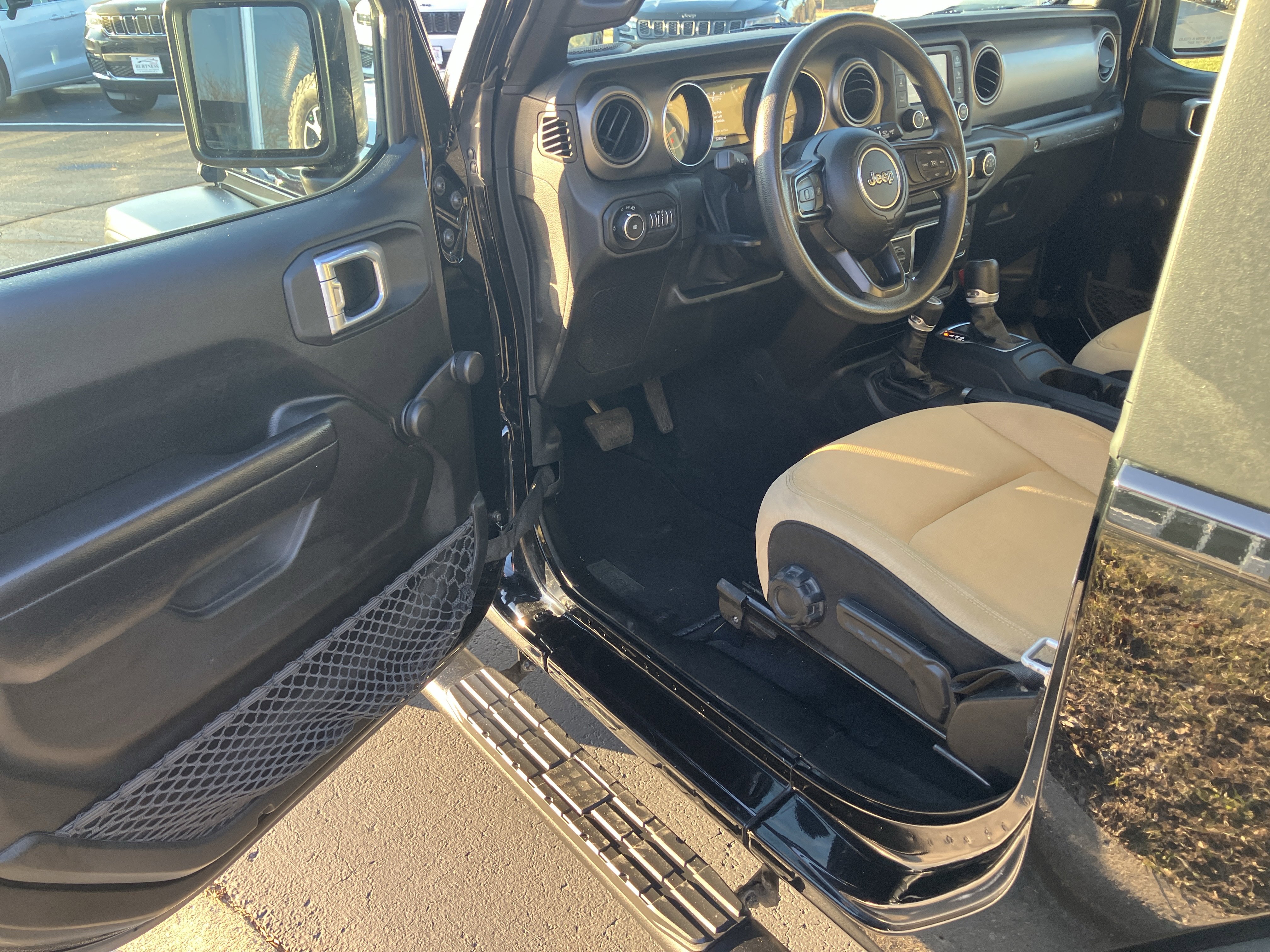 Used 2021 Jeep Wrangler Sport image 11