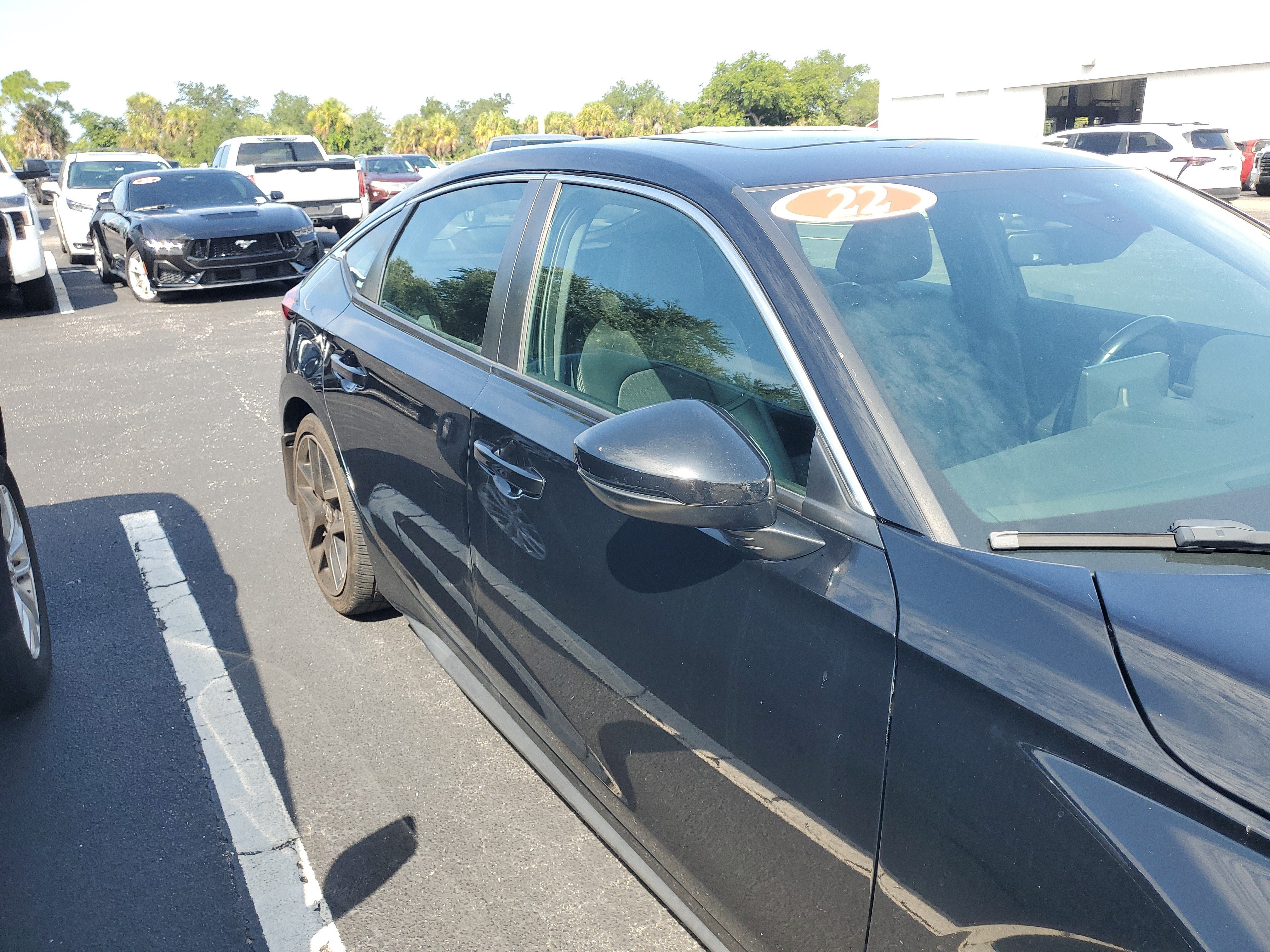 Used 2022 Honda Civic Sport Touring image 3