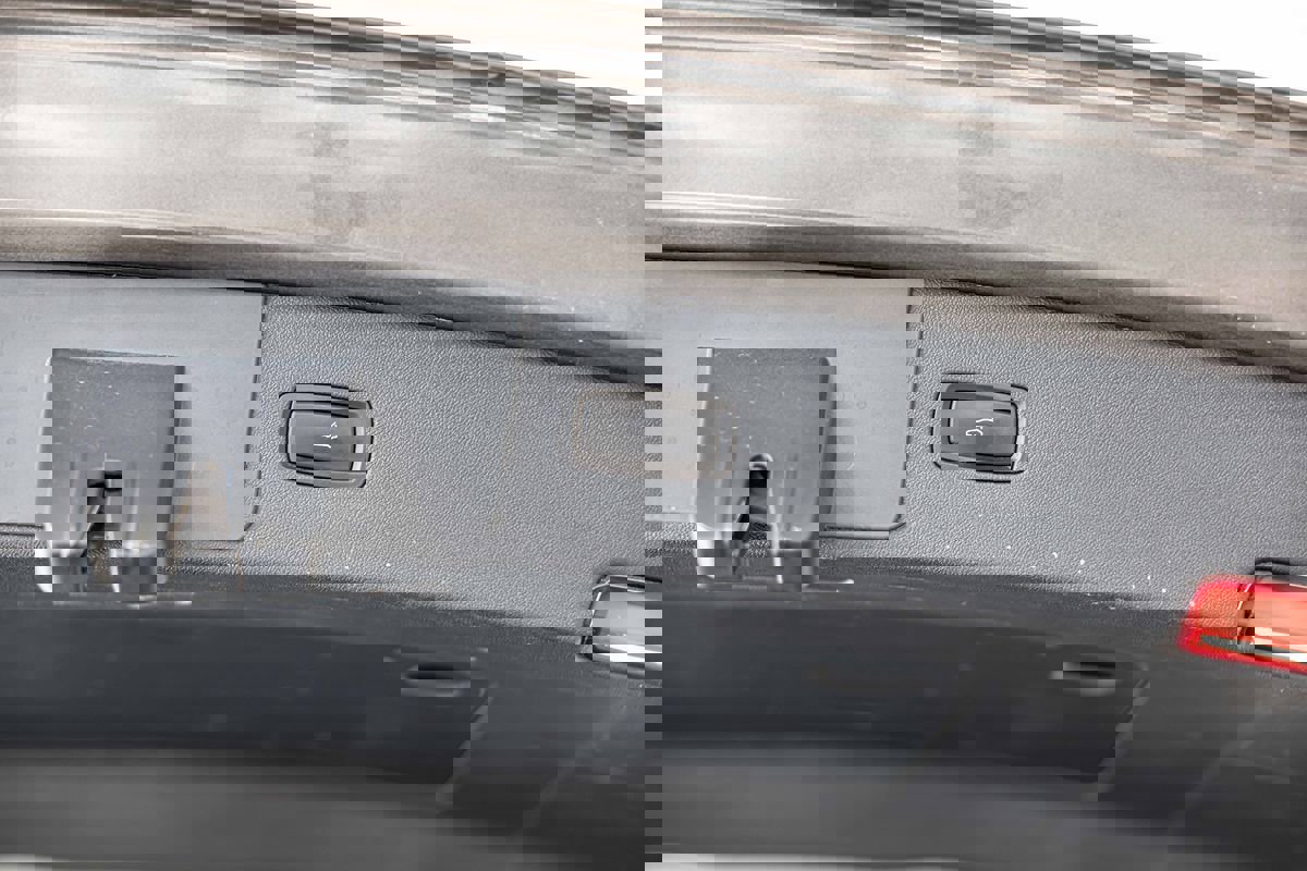 Used 2021 Porsche Cayenne E-Hybrid image 18