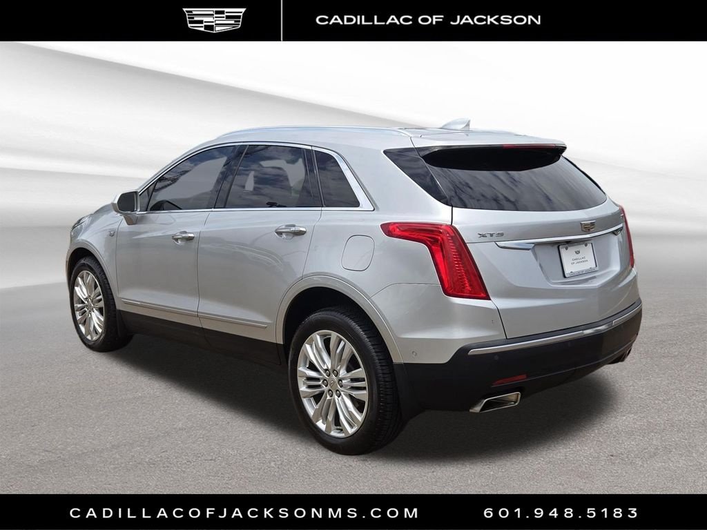 Used 2017 Cadillac XT5 Premium Luxury w/ Driver Assist Package FWD image 26