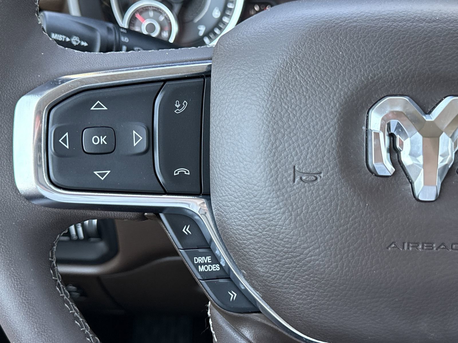 Used 2025 RAM 1500 Laramie image 18