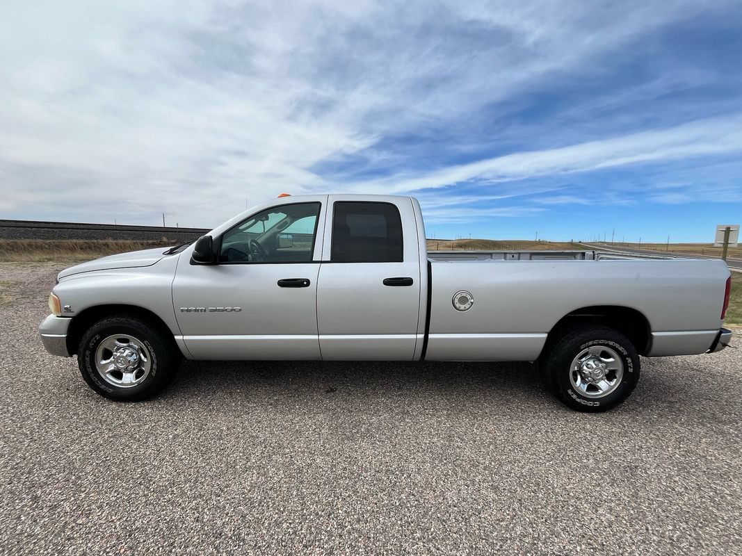 Used 2003 Dodge Ram 3500 Truck ST RWD image 2