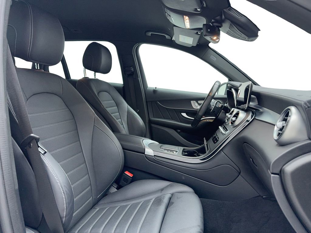 Used 2022 Mercedes-Benz GLC 43 AMG 4MATIC image 17
