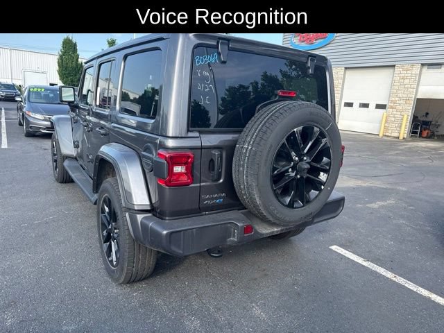 Used 2025 Jeep Wrangler Unlimited Sahara AWD/4WD image 8
