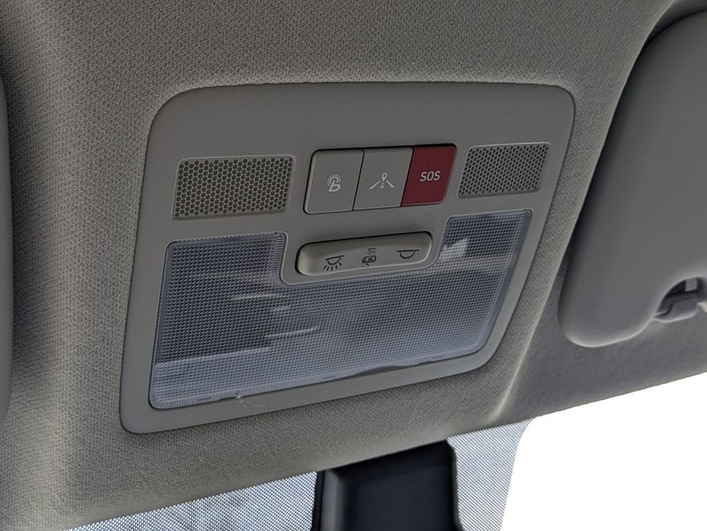 Certified 2025 Hyundai Venue Limited image 20