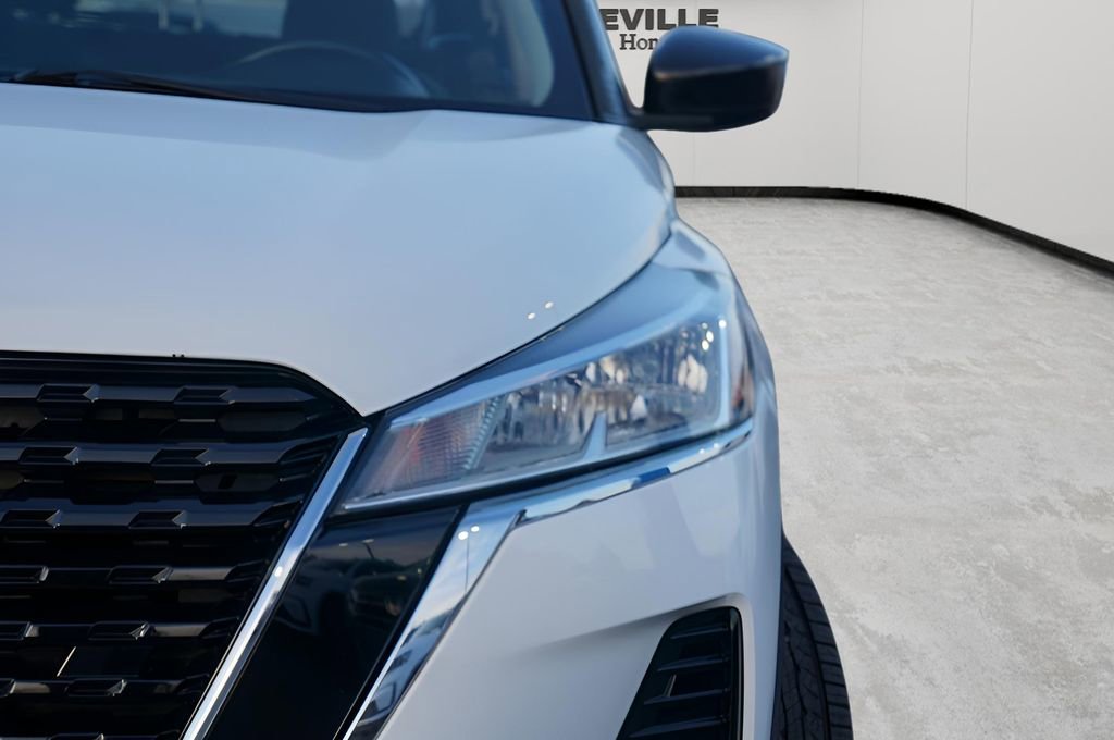 Used 2021 Nissan Kicks S FWD image 5