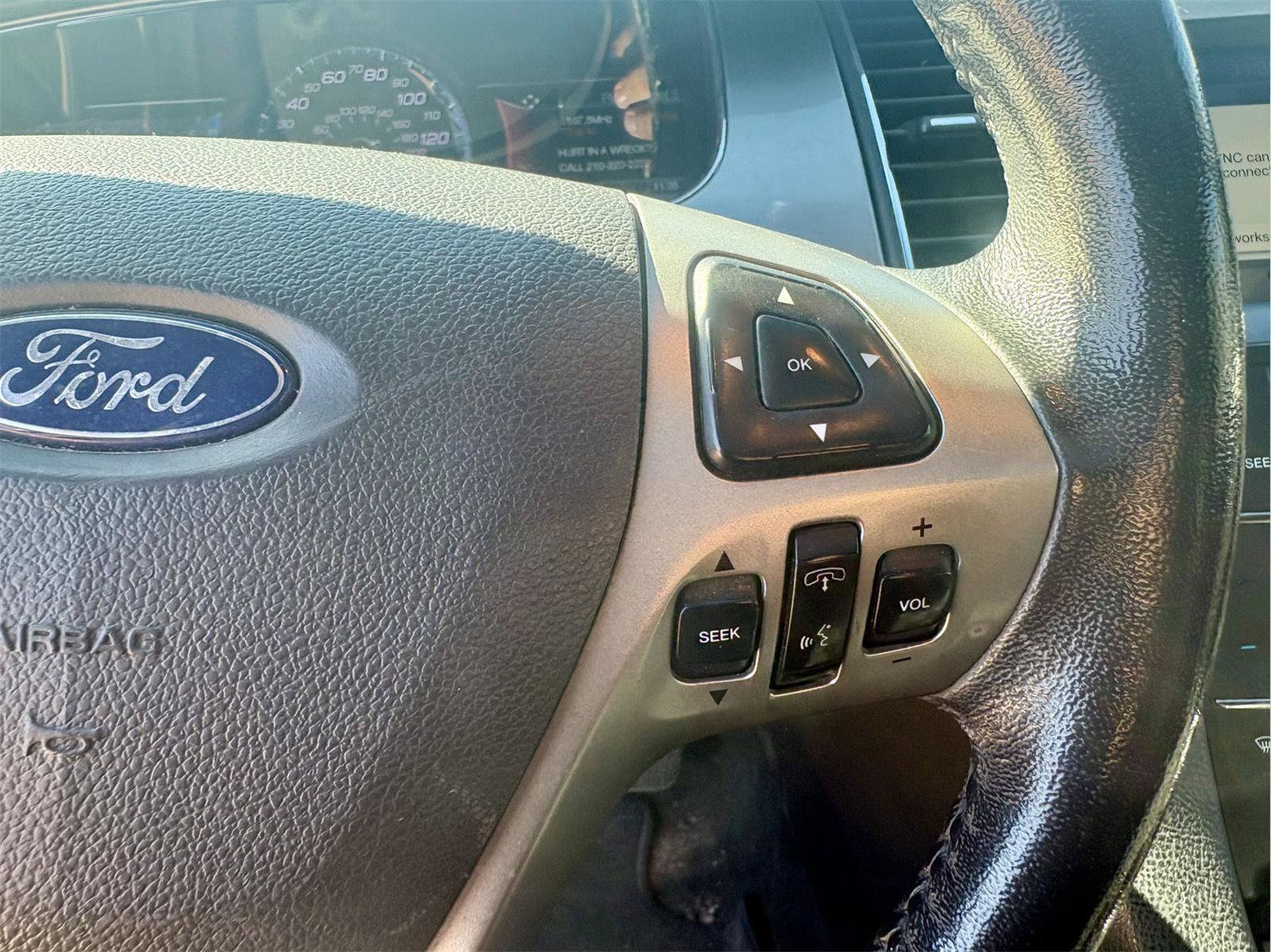 Used 2018 Ford Taurus SEL w/ Equipment Group 201A FWD image 20