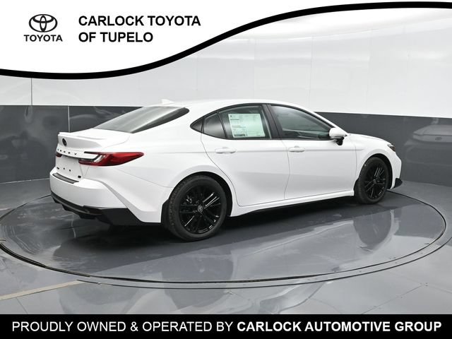 New 2026 Toyota Camry Hybrid FWD image 2