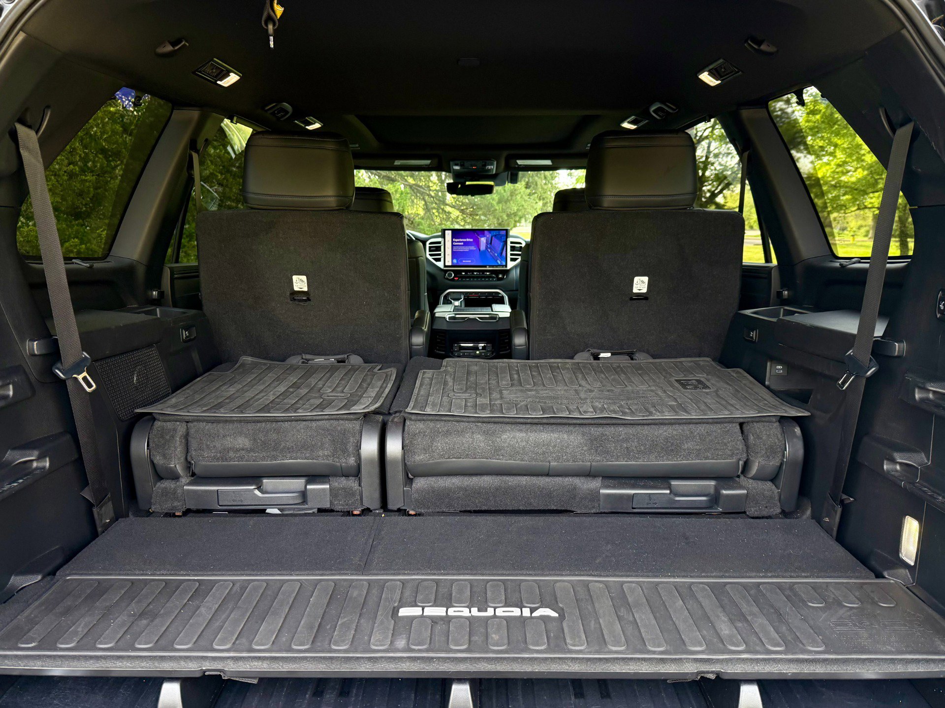 Used 2023 Toyota Sequoia Platinum image 16