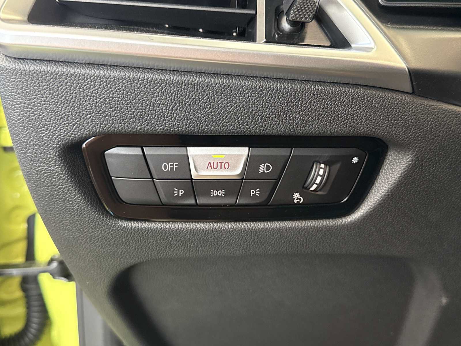 New 2026 BMW M2 w/ Lighting Package RWD image 18