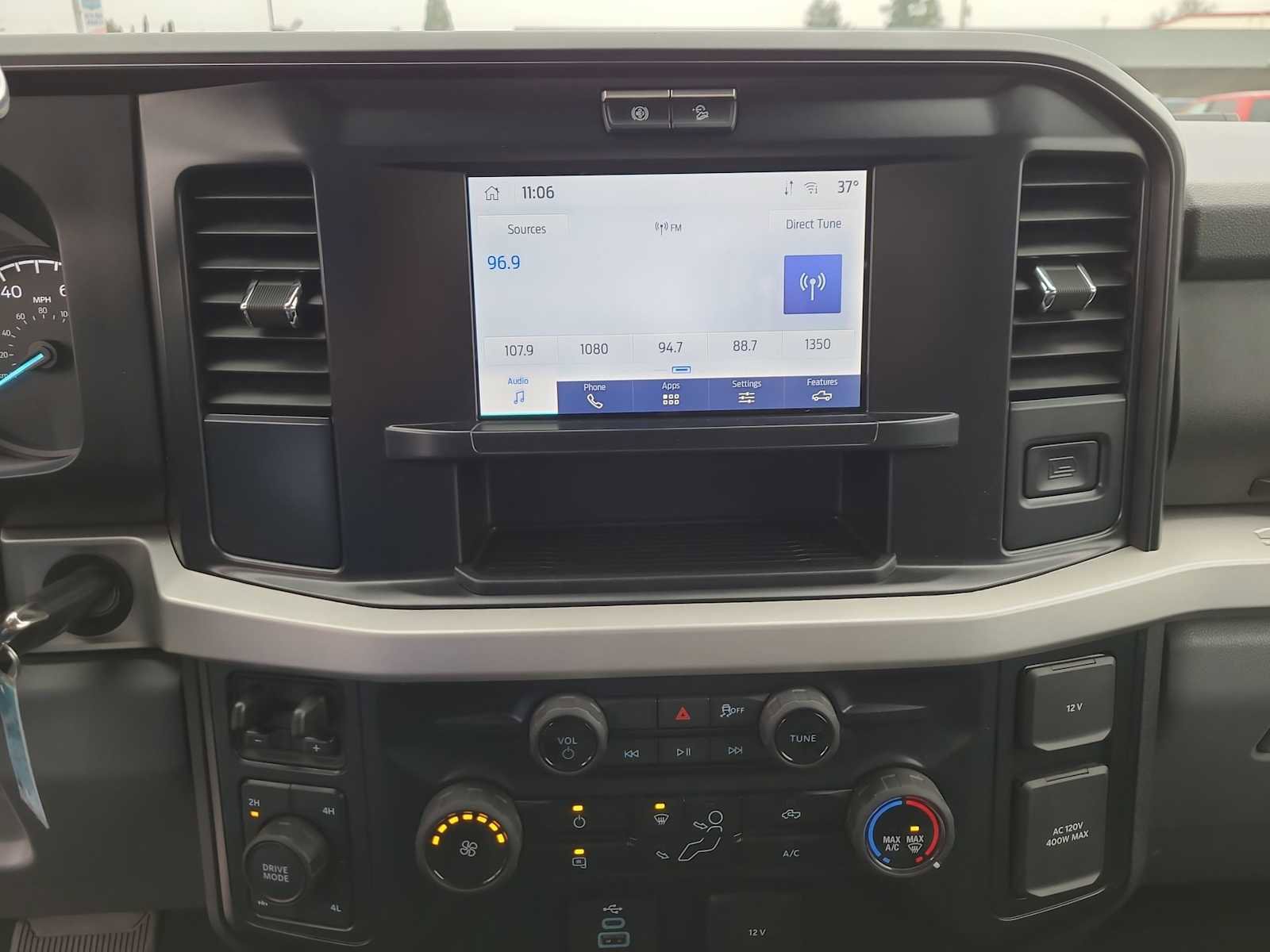 Used 2025 Ford F250 XLT w/ FX4 Off-Road Package image 24