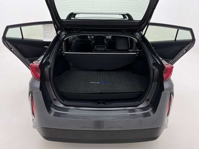 Used 2022 Toyota Prius Prime XLE FWD image 24