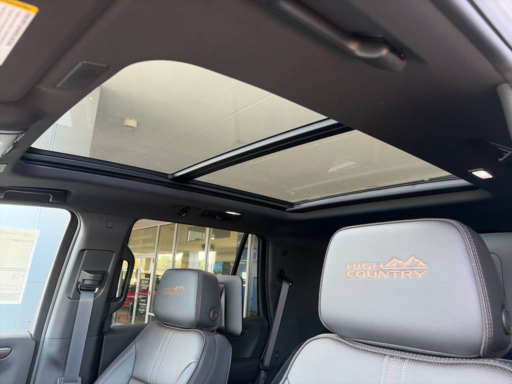 New 2026 Chevrolet Tahoe High Country AWD/4WD image 26
