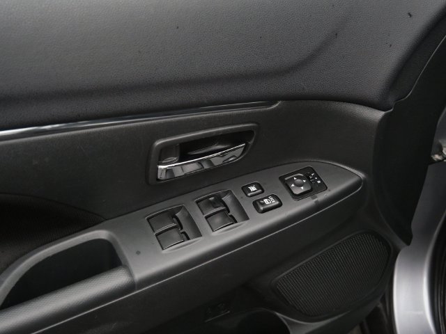 Used 2024 Mitsubishi Outlander Sport ES AWD/4WD image 16