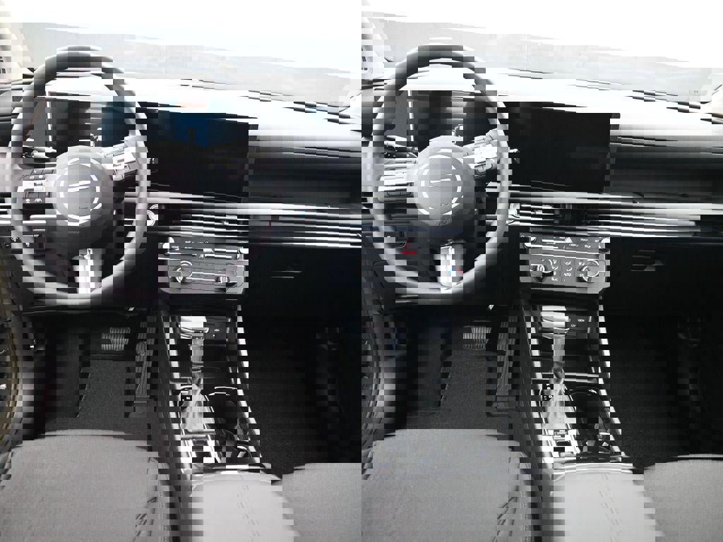 New 2026 Hyundai Tucson SE image 10