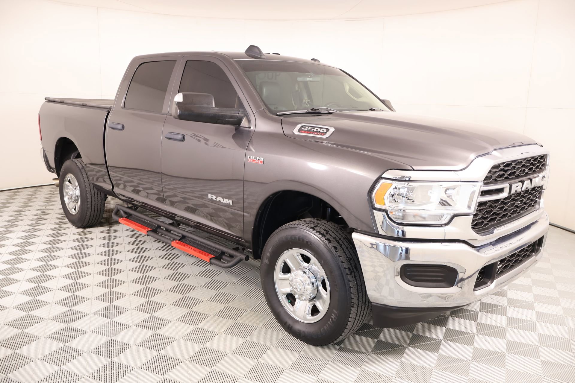 Used 2020 RAM 2500 Tradesman w/ Chrome Appearance Group AWD/4WD image 1
