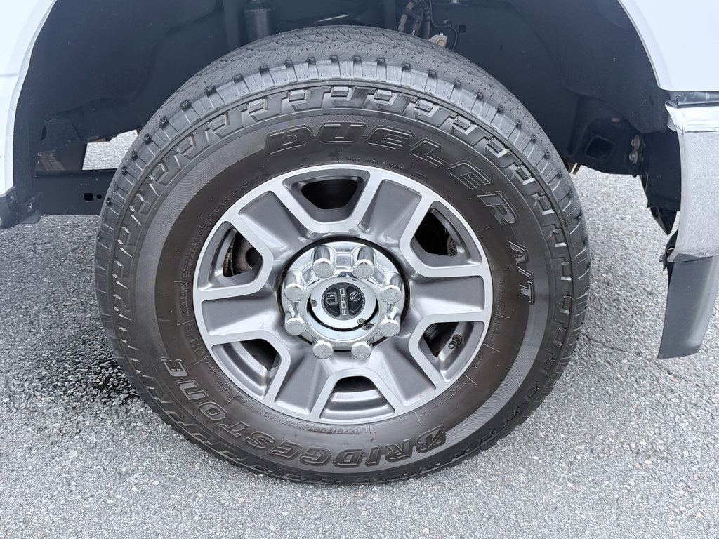 Used 2024 Ford F250 Lariat AWD/4WD image 37