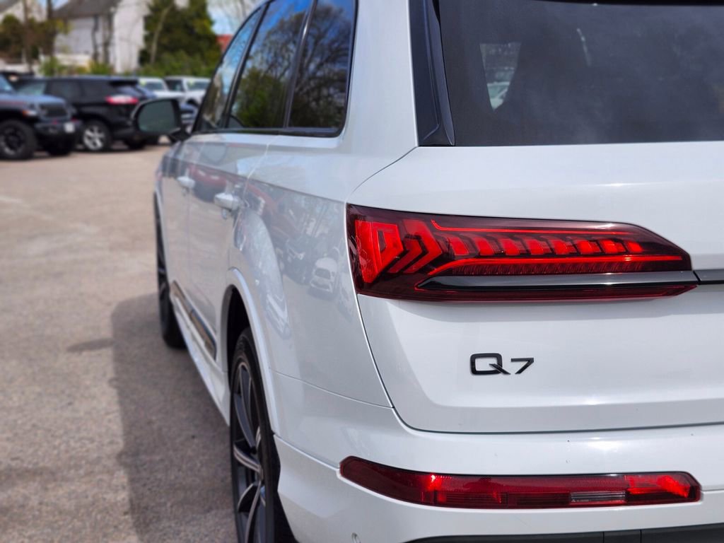Used 2023 Audi Q7 3.0T Premium Plus AWD/4WD image 9