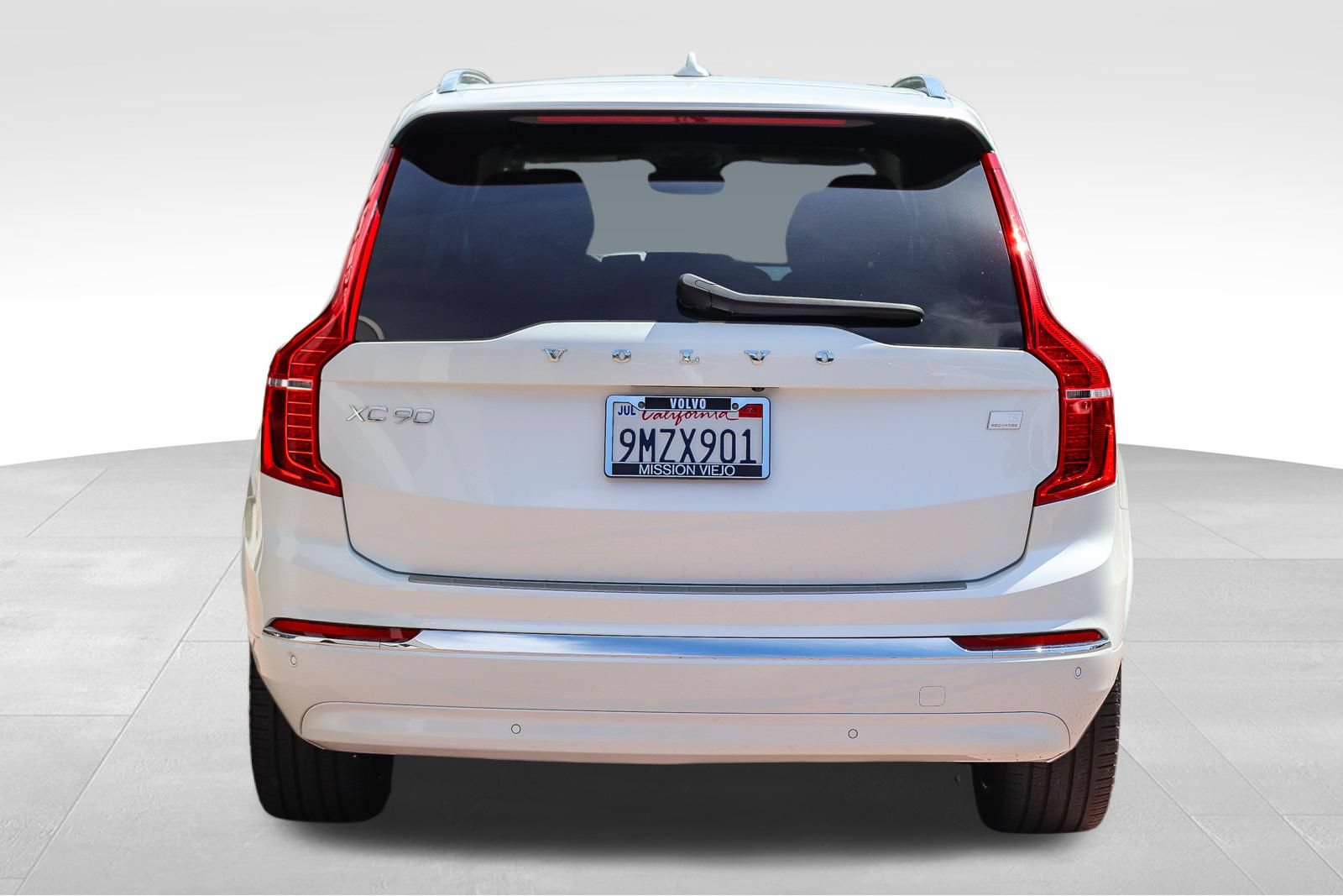 Used 2024 Volvo XC90 T8 Ultimate w/ Protection Package Premier AWD/4WD image 7