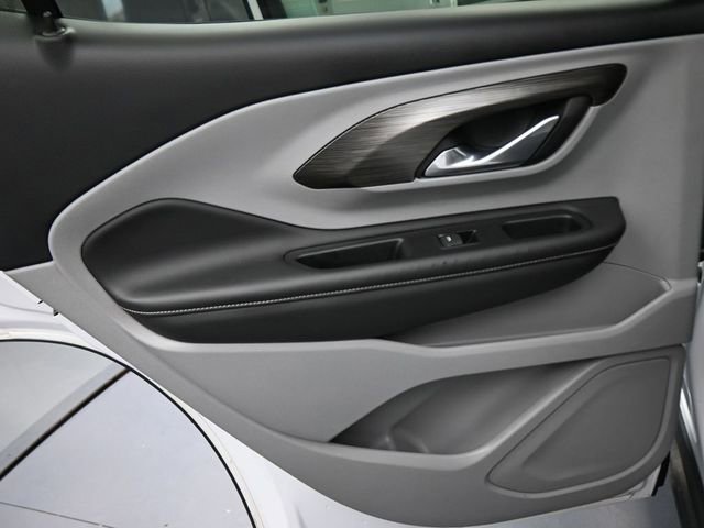 Used 2024 GMC Terrain SLE image 41