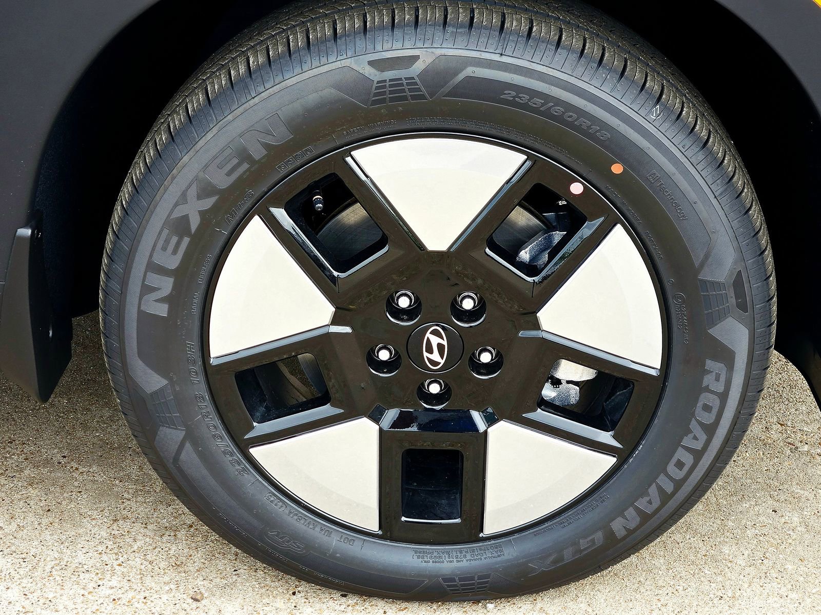 New 2026 Hyundai Santa Fe SEL FWD image 7