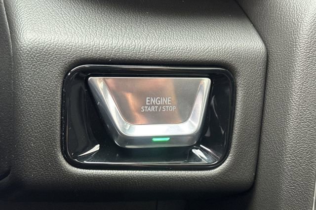 New 2026 GMC Yukon XL Denali image 22