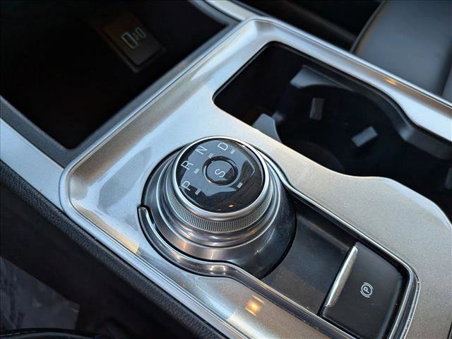 Used 2023 Ford Edge SEL image 15