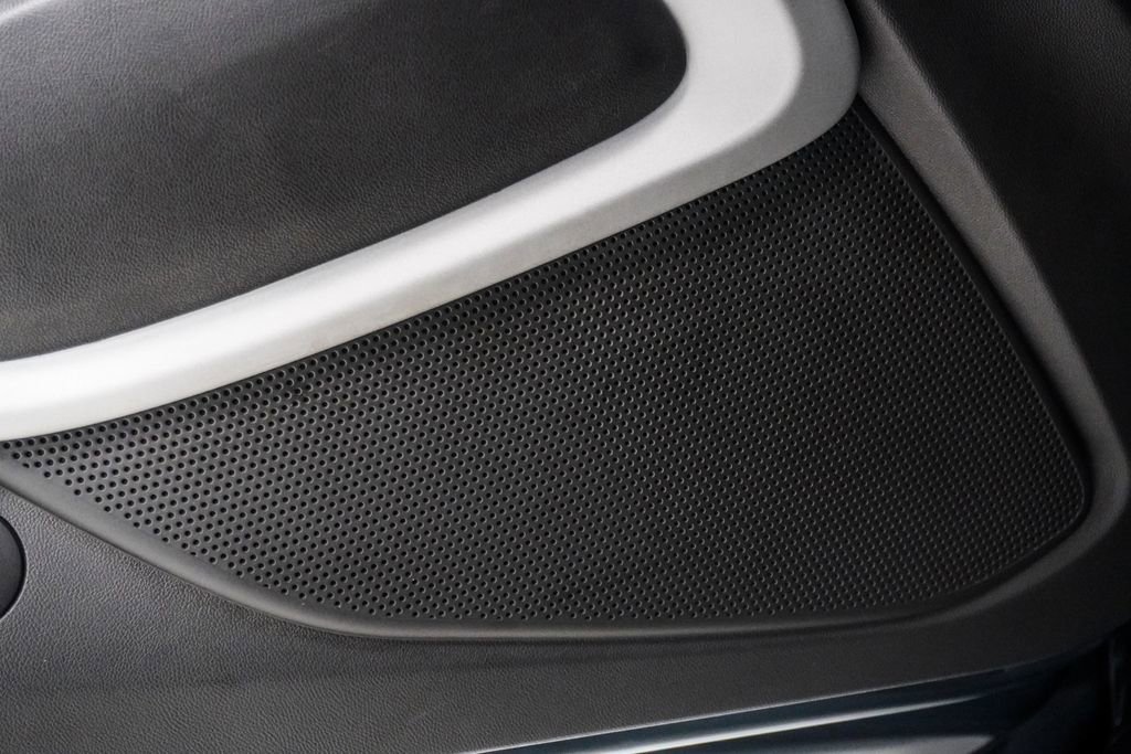 Used 2019 Chevrolet Camaro LT w/ RS Package image 19