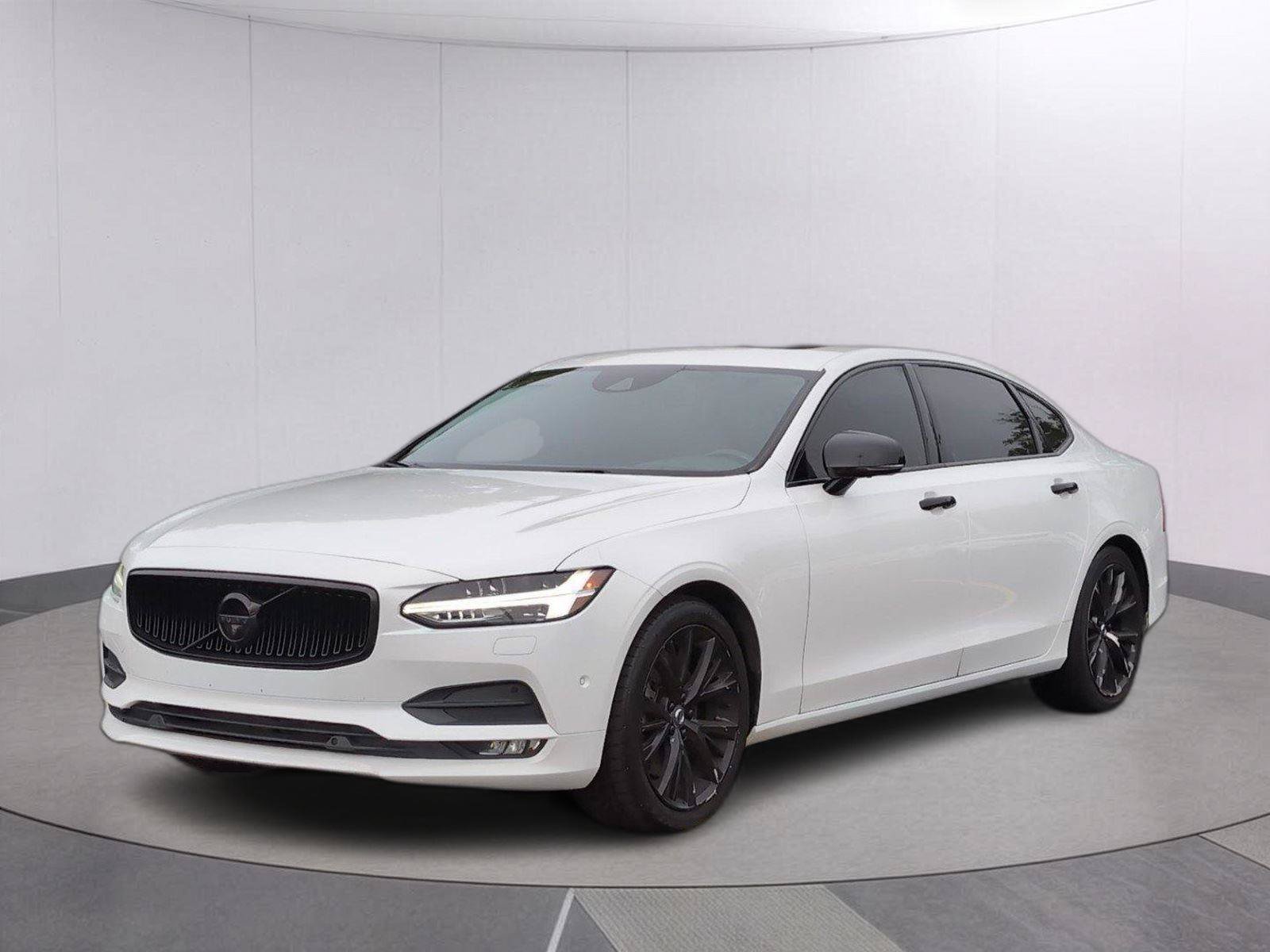 Used 2018 Volvo S90 T6 Momentum w/ Convenience Package