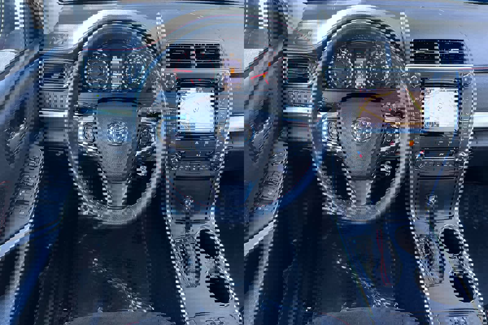 Used 2015 Toyota Camry XSE w/ Advanced Technology Package image 15