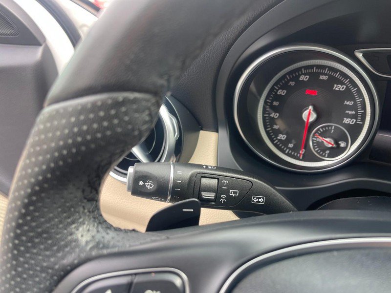 Used 2018 Mercedes-Benz GLA 250 w/ Premium Package image 28