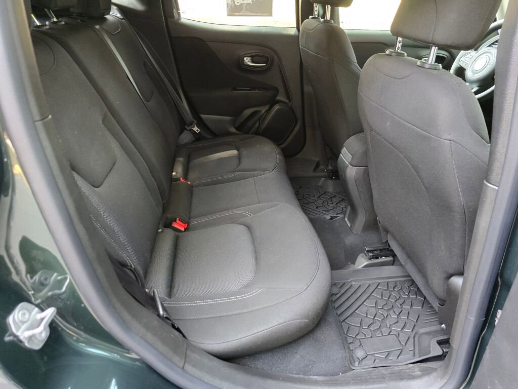 Used 2021 Jeep Renegade Sport image 16