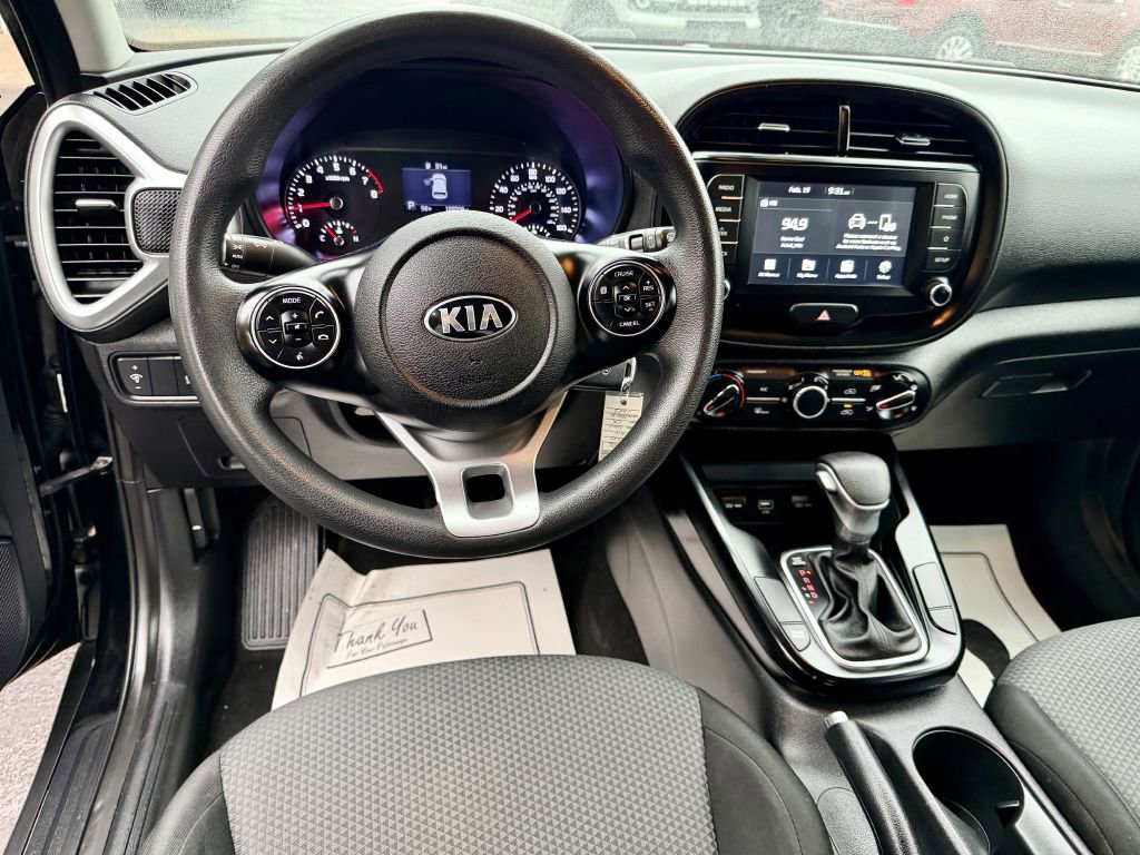 Used 2020 Kia Soul LX FWD image 9
