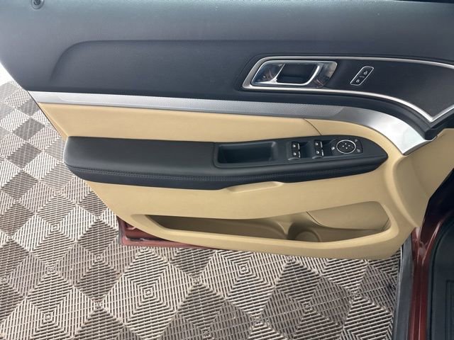 Used 2016 Ford Explorer XLT w/ Equipment Group 201A image 19