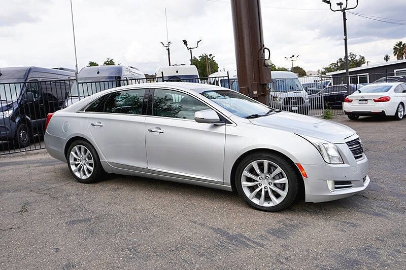 Used 2017 Cadillac XTS Luxury image 10