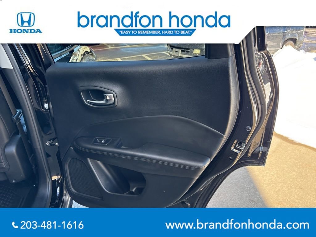 Used 2021 Jeep Compass Latitude image 9