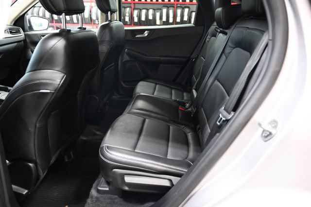 Used 2020 Ford Escape Titanium AWD/4WD image 12