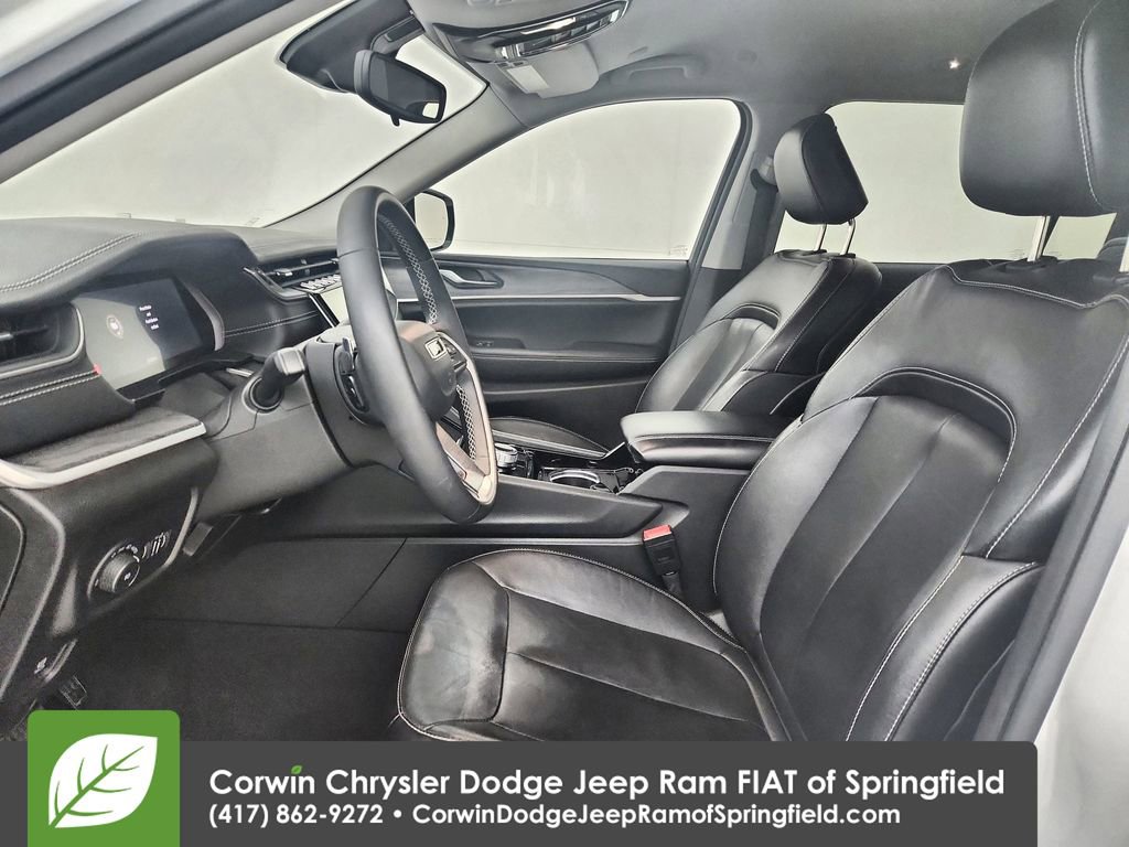 Used 2023 Jeep Grand Cherokee L Limited image 19