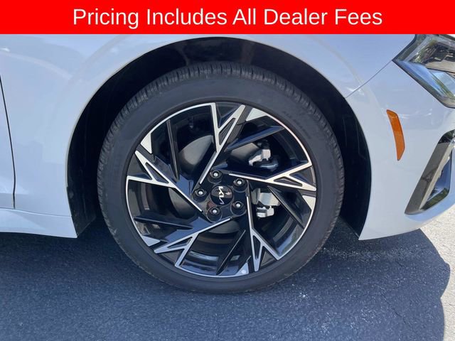 Used 2025 Kia K5 GT-Line w/ GT-Line Premium Package AWD/4WD image 9