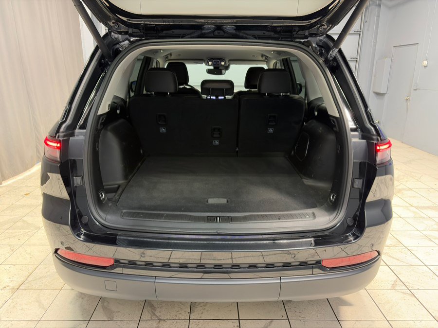 Used 2023 Jeep Grand Cherokee Limited w/ Black Appearance Package AWD/4WD image 33