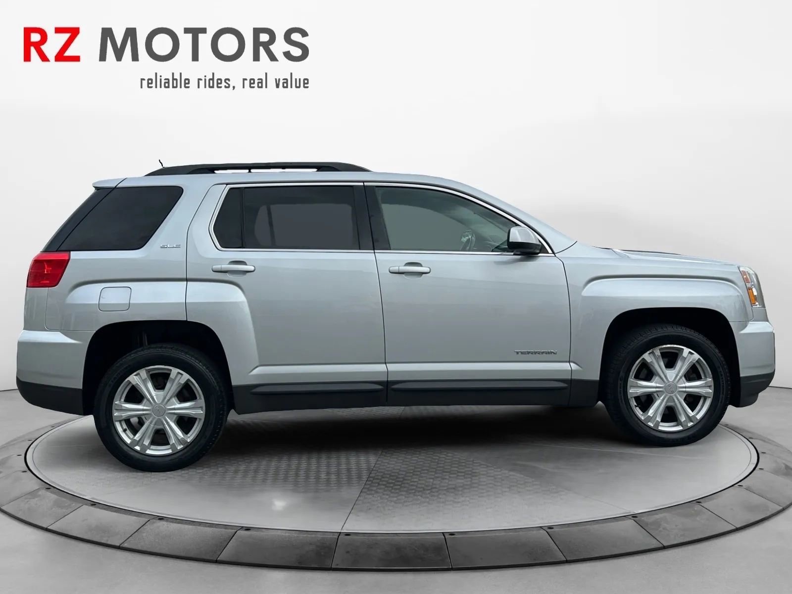 Used 2017 GMC Terrain SLE image 6