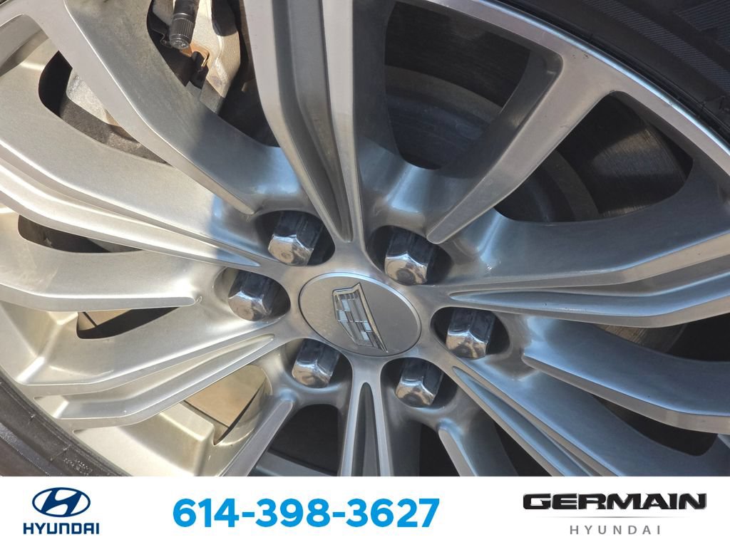 Used 2017 Cadillac XT5 Luxury w/ Driver Awareness Package FWD image 13
