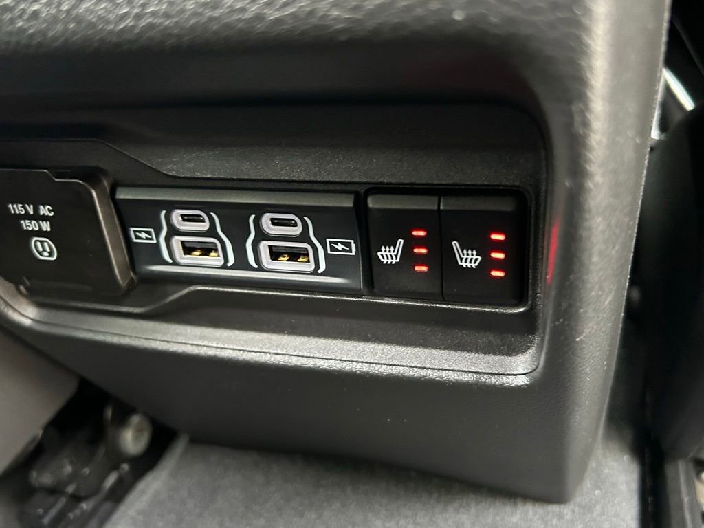 Certified 2024 Jeep Grand Cherokee Limited w/ Black Appearance Package image 44